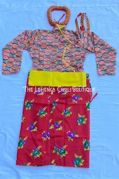 Gunyo Cholo (Girls Traditional)