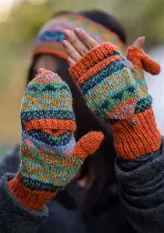 Woolen Gloves (Handmade)